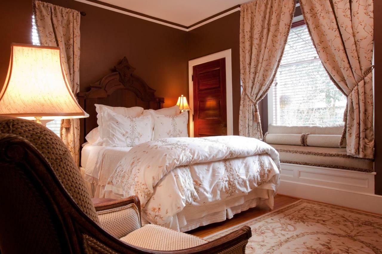 אשוויל Black Walnut B&B Inn מראה חיצוני תמונה